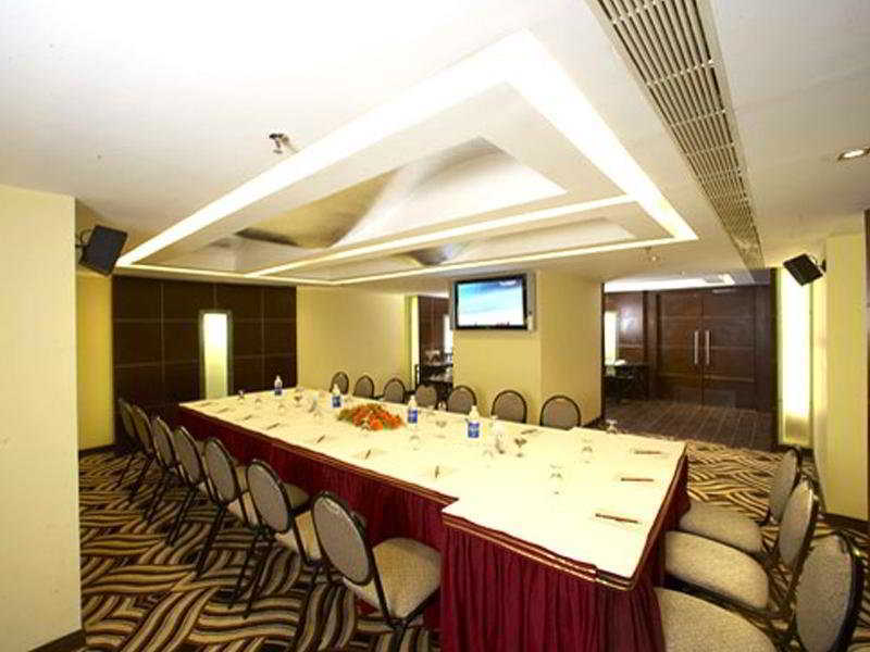 The Residency, Chennai Otel Dış mekan fotoğraf