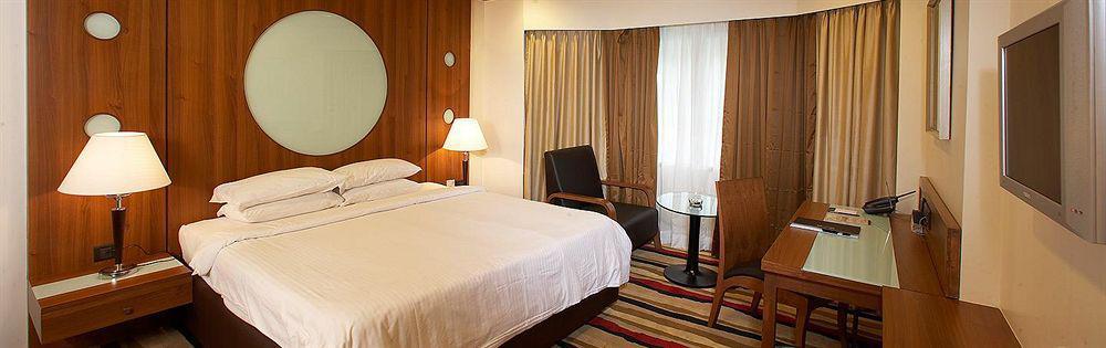 The Residency, Chennai Otel Dış mekan fotoğraf